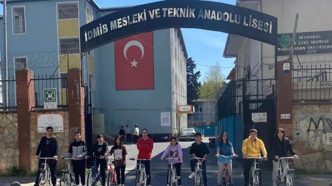 Zeytinburnu İDMİB Mesleki ve Teknik Anadolu Lisesi Fotoğrafı